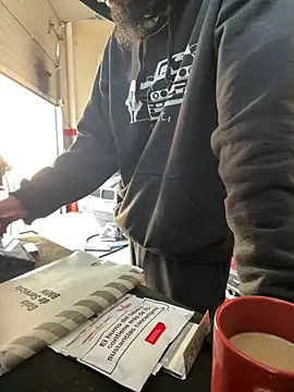 donnuozfutura online show from 03/05/25, 09:16