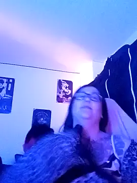 Snapshot of l1la_Rav3n chatting on 12/26/24, 01:51 l1la Rav3n online show from 12/26/24, 01:51