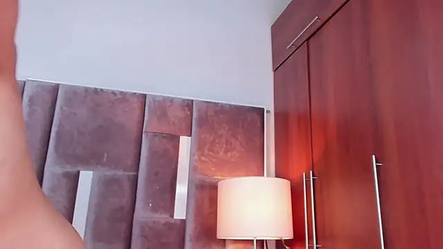 Snapshot of Nia_Bunny chatting on 03/25/26, 01:17 Nia Bunny online show from 03/25/26, 01:17