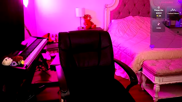 Snapshot of JasmineWinters chatting on 03/14/26, 09:59 JasmineWinters online show from 03/14/26, 09:59