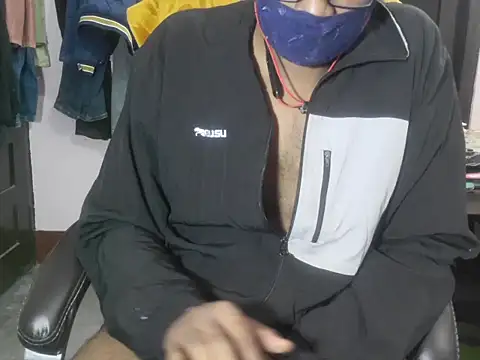 Snapshot of Average_Indian chatting on 11/18/25, 08:19 Average Indian online show from 11/18/25, 08:19