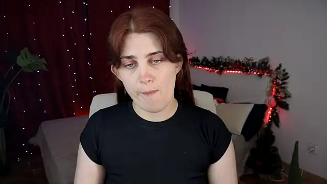 Snapshot of FoxyRayy chatting on 11/20/25, 03:45 FoxyRayy online show from 11/20/25, 03:45