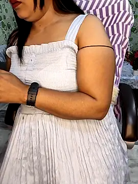 Cute-Raashii online show from 11/03/25, 01:08