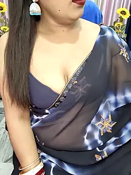 Snapshot of Cute-Raashii chatting on 02/01/26, 01:37 Cute-Raashii online show from 02/01/26, 01:37