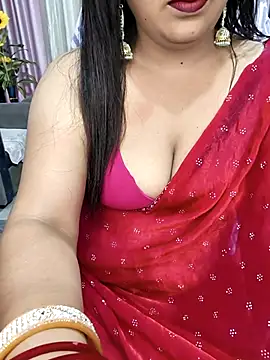 Snapshot of Cute-Raashii chatting on 02/24/26, 11:14 Cute-Raashii online show from 02/24/26, 11:14