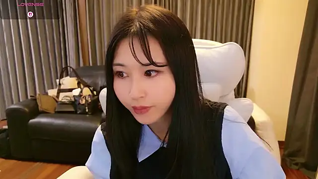 -satomi-jp online show from 05/04/26, 04:03