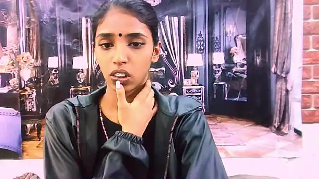 IndianSexySlender online show from 10/26/25, 05:13