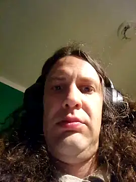 Josephine LIVE online show from 04/03/26, 10:30