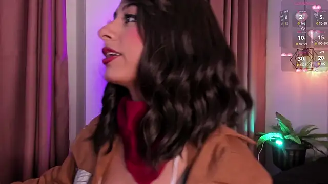 Snapshot of cloe__palmer chatting on 03/06/25, 03:02 cloe palmer online show from 03/06/25, 03:02