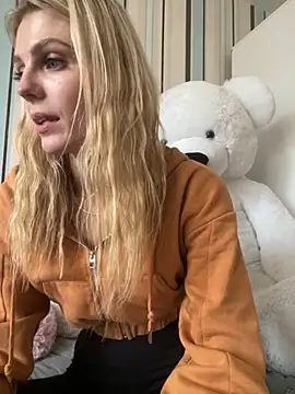 Liya my online show from 10/17/25, 11:57