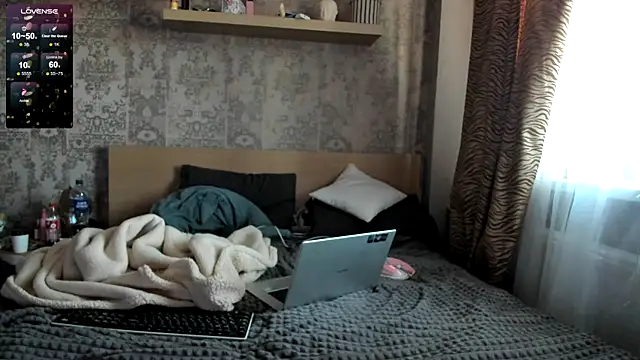 purebeautie13 online show from 12/12/24, 11:50