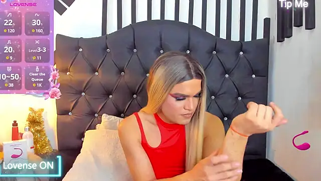 AllisonsweetZ online show from 12/19/24, 08:13