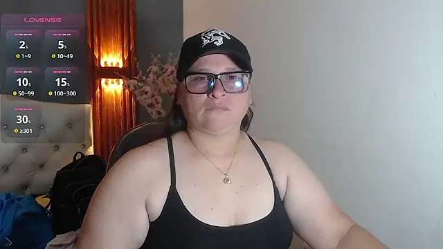 Snapshot of katty_femdom chatting on 05/17/26, 12:23 katty femdom online show from 05/17/26, 12:23