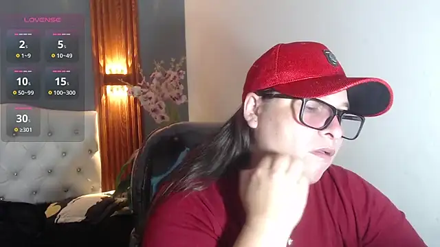 Snapshot of katty_femdom chatting on 05/20/26, 12:22 katty femdom online show from 05/20/26, 12:22