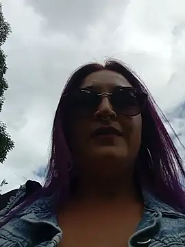 sophie banger online show from 05/15/26, 07:21