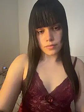 Karolsinhapriv online show from 12/14/25, 07:40