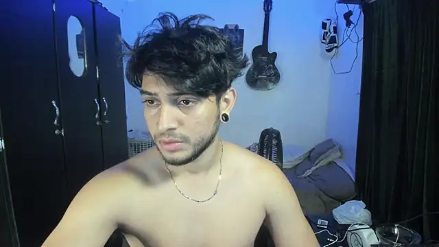 Snapshot of maxximus_100 chatting on 01/16/26, 06:17 maxximus 100 online show from 01/16/26, 06:17