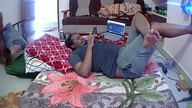 Snapshot of inba99tamil chatting on 03/05/25, 04:56 inba99tamil online show from 03/05/25, 04:56