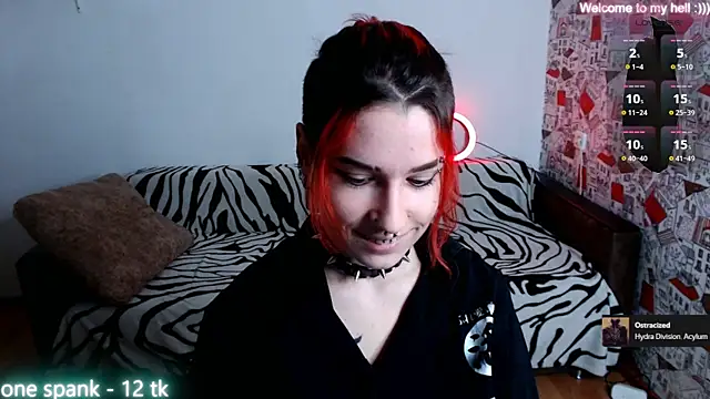 Snapshot of Miya_Wey_ chatting on 12/13/24, 01:01 Miya Wey  online show from 12/13/24, 01:01