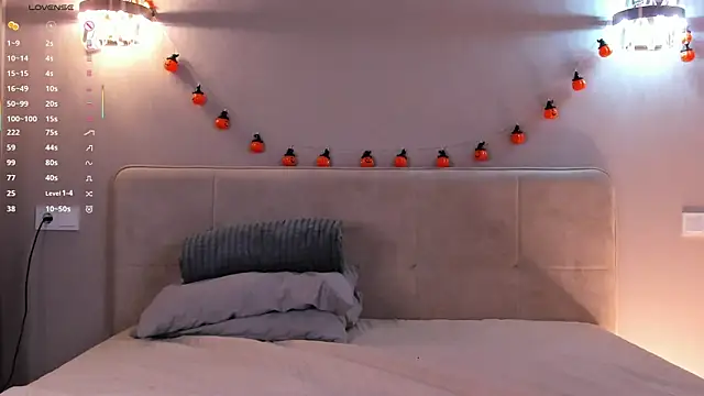 PetraBawden online show from 12/18/25, 09:59