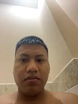 Snapshot of alejooxhot chatting on 06/16/26, 01:36 alejooxhot online show from 06/16/26, 01:36