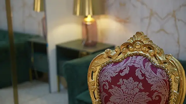 Snapshot of Alisa054 chatting on 10/12/25, 11:59 Alisa054 online show from 10/12/25, 11:59