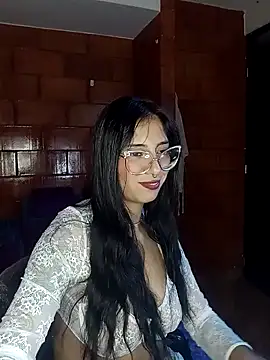 Snapshot of Raven__purple chatting on 02/05/25, 02:29 Raven  purple online show from 02/05/25, 02:29