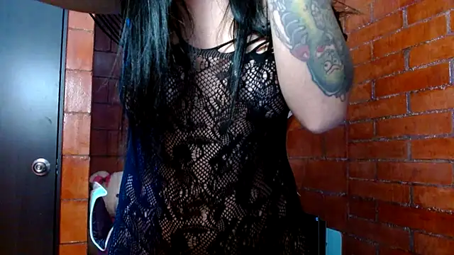 Snapshot of Raven__purple chatting on 03/20/25, 04:51 Raven  purple online show from 03/20/25, 04:51