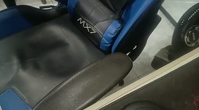 Snapshot of LoveFeetFull chatting on 03/10/25, 05:50 LoveFeetFull online show from 03/10/25, 05:50