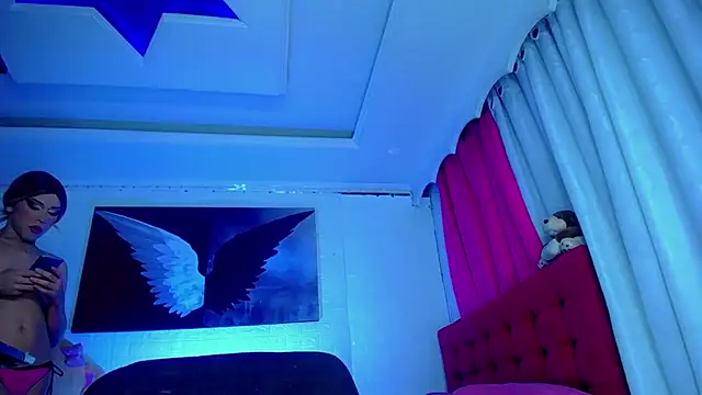 NahomiCamper online show from 03/18/25, 03:31