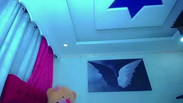 NahomiCamper online show from 12/14/25, 04:45