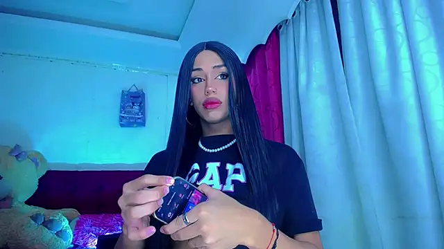 NahomiCamper online show from 04/30/26, 11:31