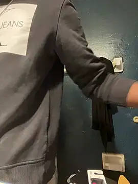 Snapshot of Dambaby25 chatting on 03/19/26, 01:09 Dambaby25 online show from 03/19/26, 01:09