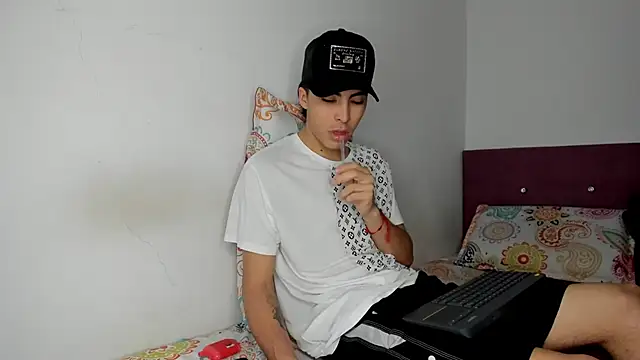 Snapshot of HeellBoy_ chatting on 02/10/26, 07:56 HeellBoy online show from 02/10/26, 07:56