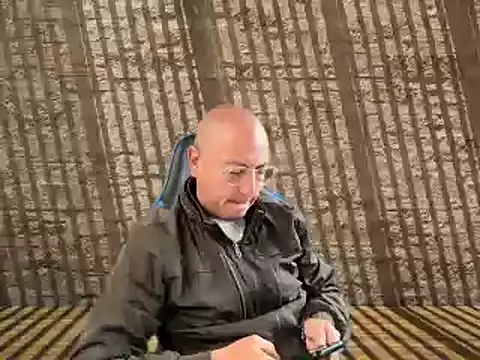 alanan881 online show from 12/05/24, 02:55