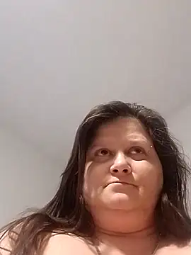 Snapshot of staceysmomfow chatting on 01/12/25, 11:26 staceysmomfow online show from 01/12/25, 11:26