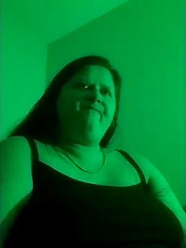 Snapshot of staceysmomfow chatting on 01/24/25, 12:52 staceysmomfow online show from 01/24/25, 12:52