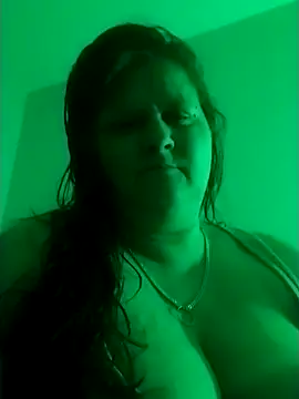 Snapshot of staceysmomfow chatting on 02/05/25, 01:26 staceysmomfow online show from 02/05/25, 01:26
