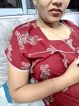 Snapshot of samitasharma chatting on 01/06/25, 01:19 samitasharma online show from 01/06/25, 01:19