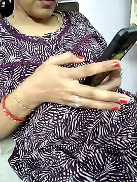 Snapshot of samitasharma chatting on 01/07/25, 02:19 samitasharma online show from 01/07/25, 02:19