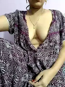 Snapshot of samitasharma chatting on 01/08/25, 12:37 samitasharma online show from 01/08/25, 12:37