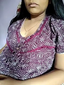 Snapshot of samitasharma chatting on 01/16/25, 03:02 samitasharma online show from 01/16/25, 03:02
