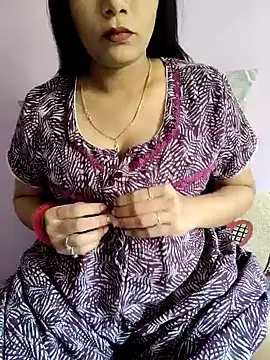 Snapshot of samitasharma chatting on 01/18/25, 06:56 samitasharma online show from 01/18/25, 06:56