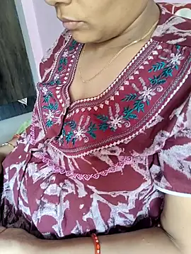 Snapshot of samitasharma chatting on 02/06/25, 06:08 samitasharma online show from 02/06/25, 06:08
