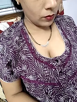 Snapshot of samitasharma chatting on 02/08/25, 03:00 samitasharma online show from 02/08/25, 03:00