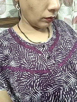 Snapshot of samitasharma chatting on 02/24/25, 04:04 samitasharma online show from 02/24/25, 04:04