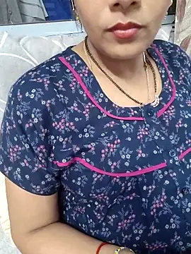 Snapshot of samitasharma chatting on 03/21/25, 03:35 samitasharma online show from 03/21/25, 03:35