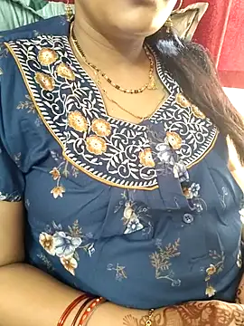 Snapshot of samitasharma chatting on 10/11/25, 04:55 samitasharma online show from 10/11/25, 04:55