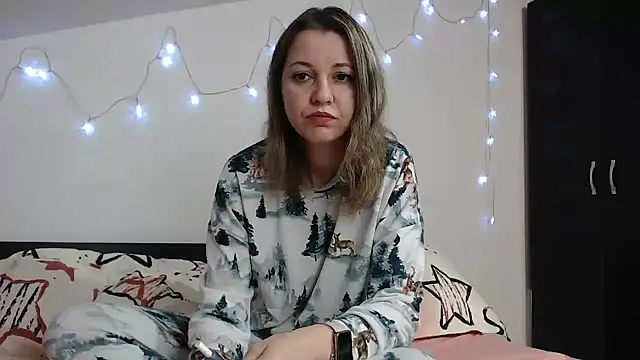 SweetMaddy888 online show from 01/06/25, 04:04