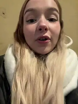 Baby Tiny online show from 02/01/25, 04:22
